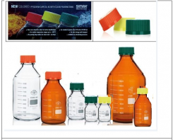 Laboratorijas pudeles , ar krāsainiem PP vāciņiem